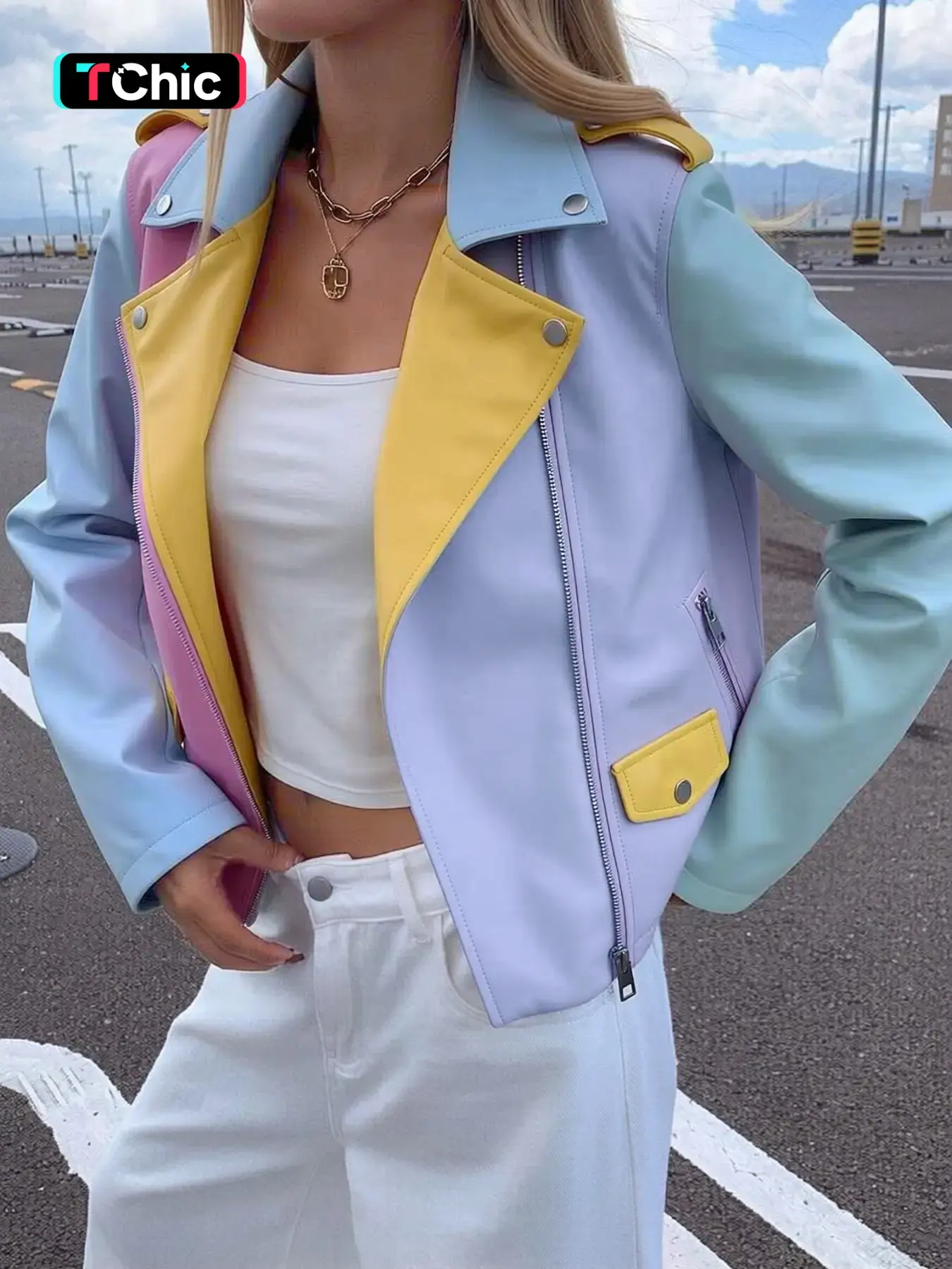 Geschallino Women's Stylish Casual Fitted Long Sleeve Motorcycle Jacket with Colorful Patchwork, Zipper Pockets for All Seasons, Short Design with Collar Fashion Fitted Outerwear