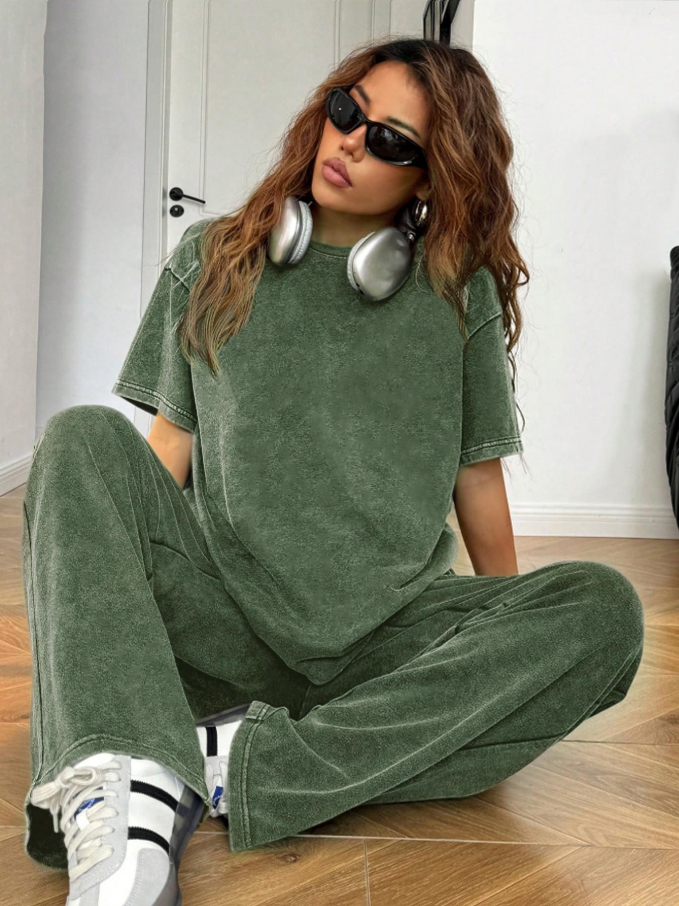 Women's Casual Everyday Acid-Wash Vintage Street-Style Soft Cotton Two-Piece Set, Loose-Fit Round-Neck Short-Sleeve T-Shirt and Wide-Leg Pants