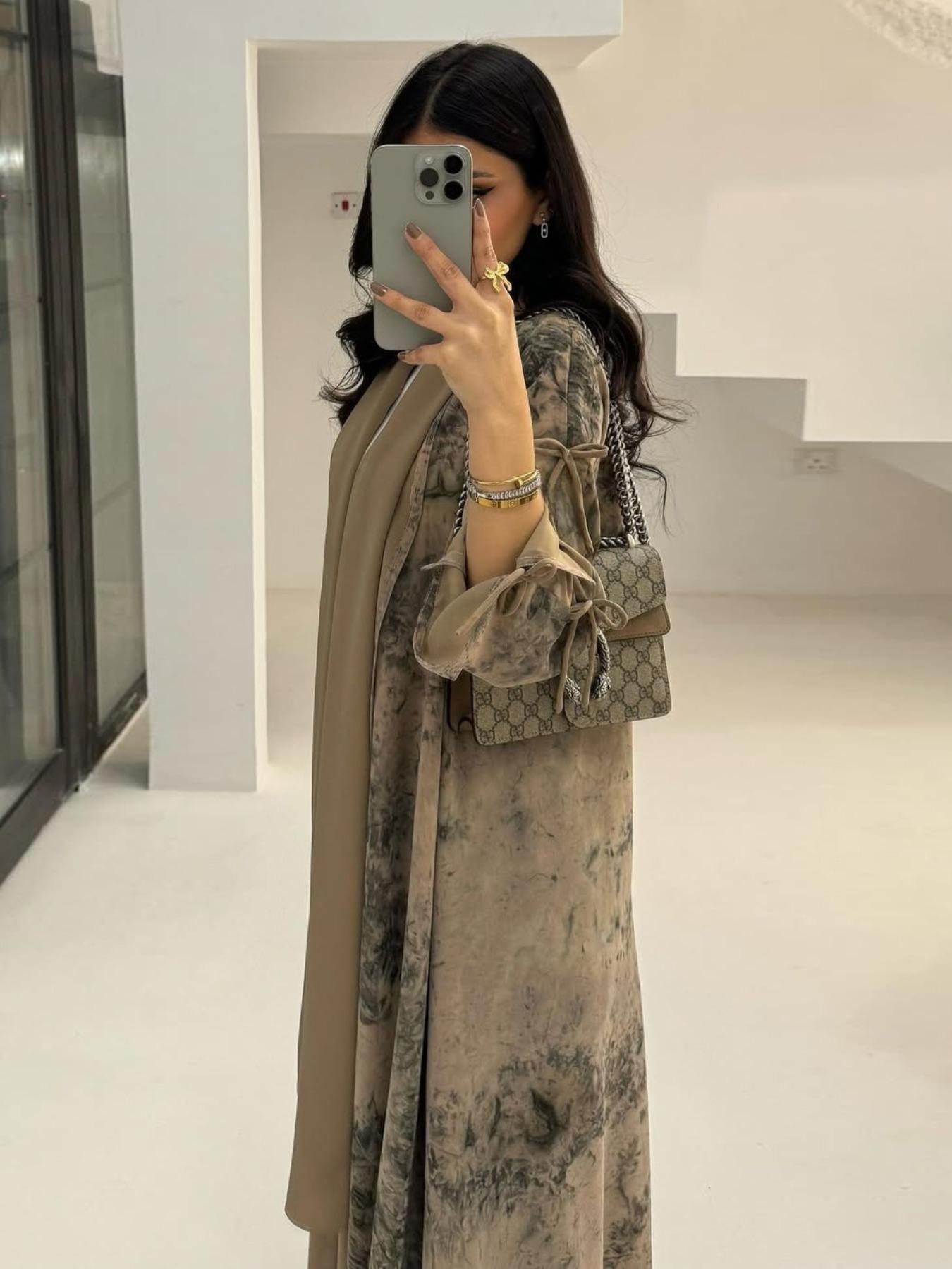 Elegant Double Layer Open with Headscarf, Abstract Tie Dye Pattern, Long Sleeve for All Seasons, Casual and Stylish Women's Islamic Wear, Abaya Hijab Set