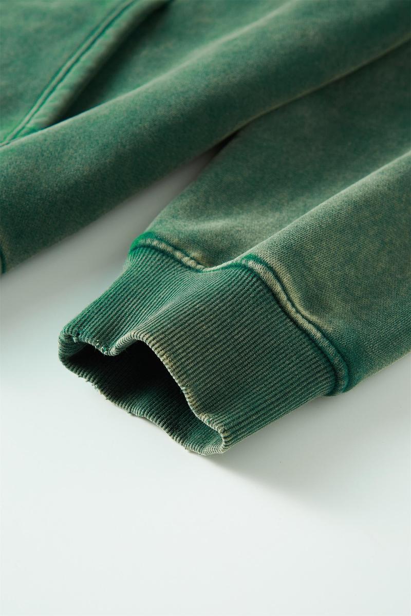 FAIABLE Casual Oversized Top，Unisex Acid Wash Hoodie Pullover This sweatshirt is crafted for both men and women, offering an athletic and warm feel. With long sleeves and a relaxed fit, it's made of soft material, ideal for leisure sweaters