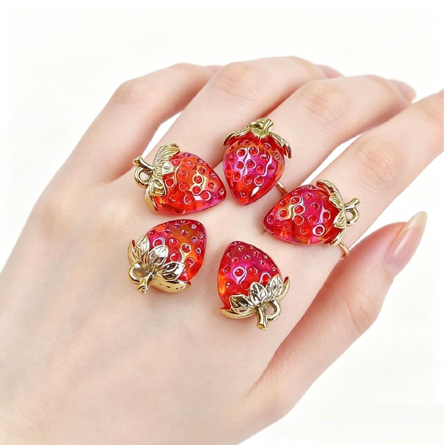 5pcs Acrylic Strawberry Charms, Transparent Fruit Design, Cute 3D Pendants for DIY Bracelets, Necklaces, Earrings, Phone Lanyards, Bags