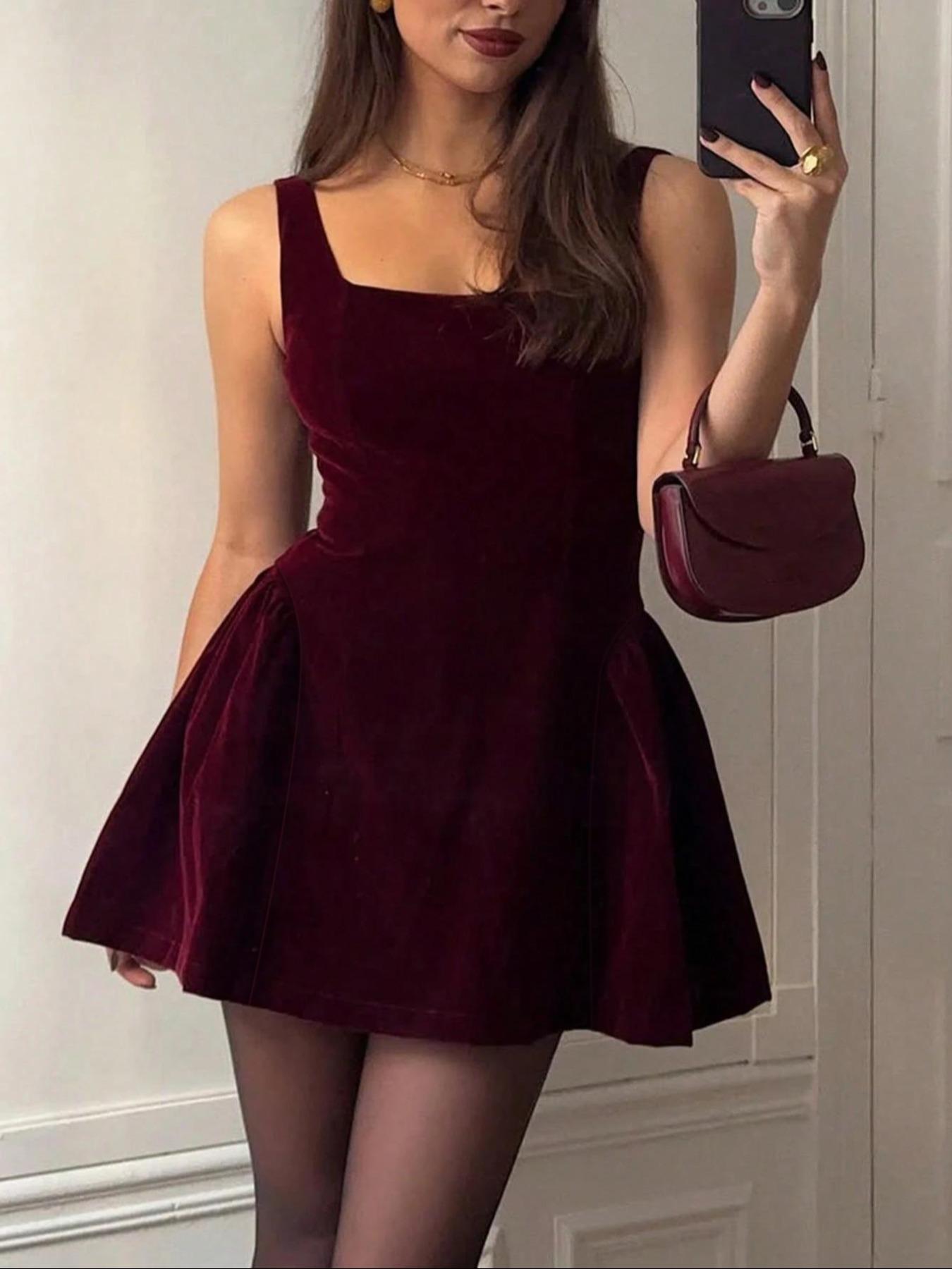 Elegant French Style Women's Short Dress, Romantic Valentine's Day Party Gown, Vintage Backless Fitted Mini Dress, Elegant Sleeveless Bodycon, All Seasons Casual Wear