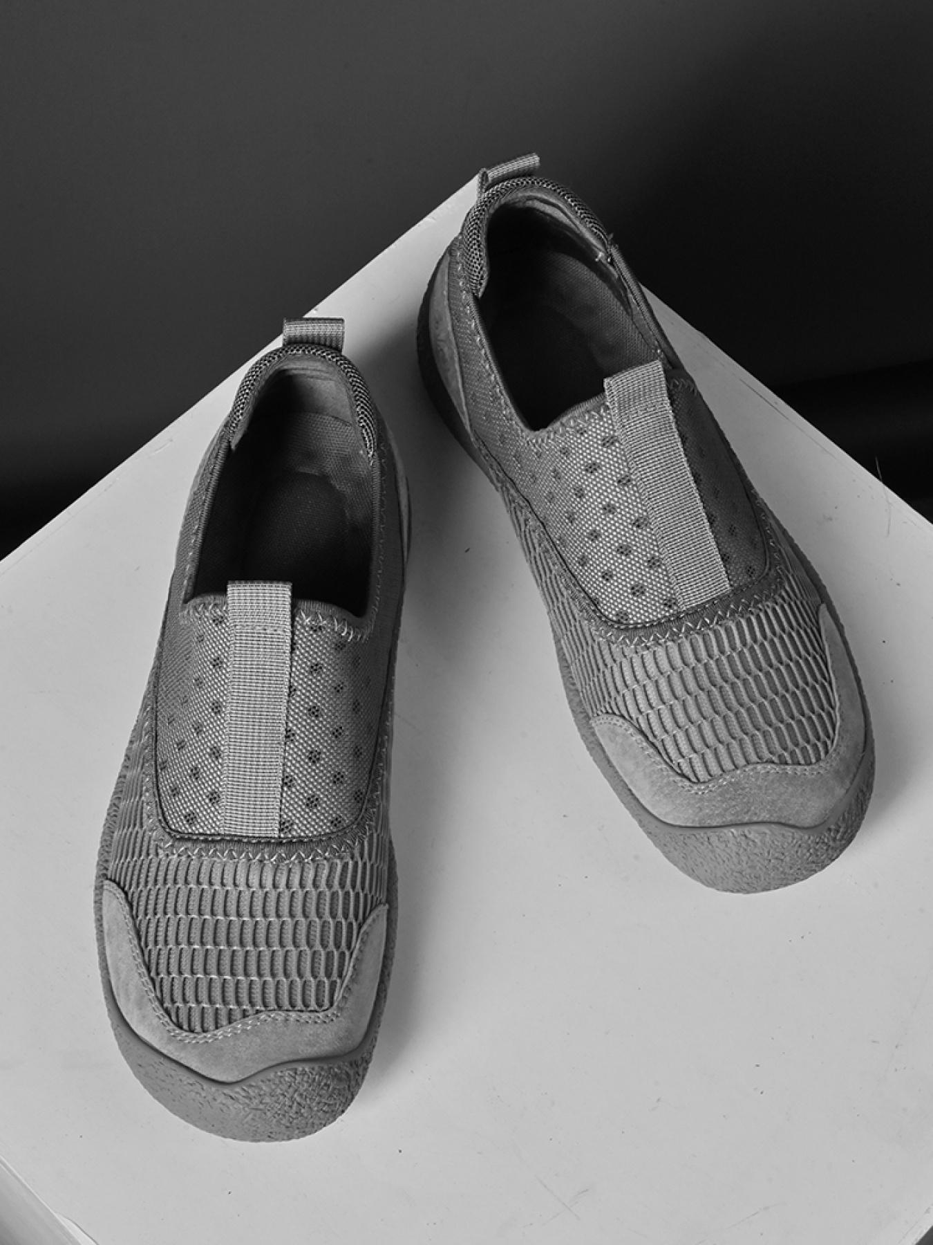 Men's Solid Color Mesh Breathable Slip-On Loafers, Soft Sole Anti-Slip Hand-Stitched Walking Shoes, Lightweight Casual Dad Shoes