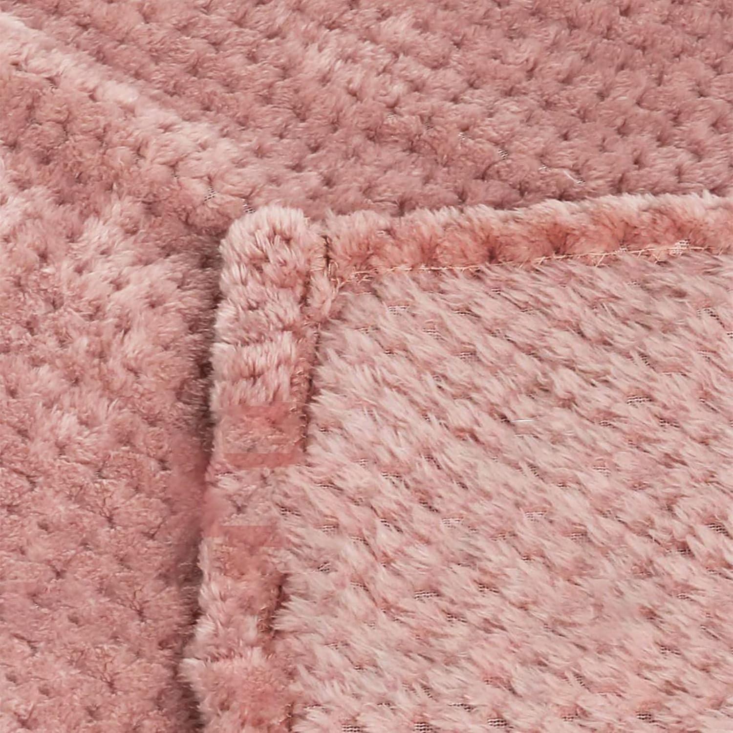 Fuzzy Fleece Throw Blanket for Couch， Fluffy Warm Soft Jacquard Blankets for All Season，Soft Luxurious for Bed, Soft Fleece Throws for Sofa Chair，Cozy Warm Lightweight All Season Blanket Throw
