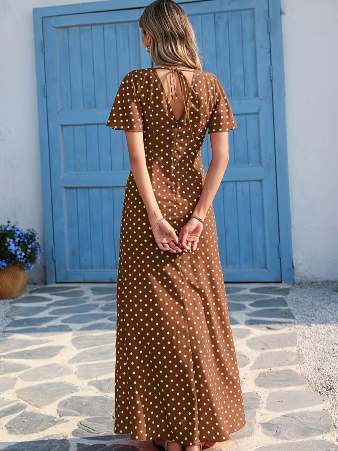 Women's Bohemian V-Neck Short Sleeve Long Dress, Summer Casual Polka Dot Vacation Style, New European and American Fashion Casual Wear Women's Bohemian V-Neck Short Sleeve Long Dress, Summer Casual Polka Dot Vacation Style, New European and American Fashion Casual Wear