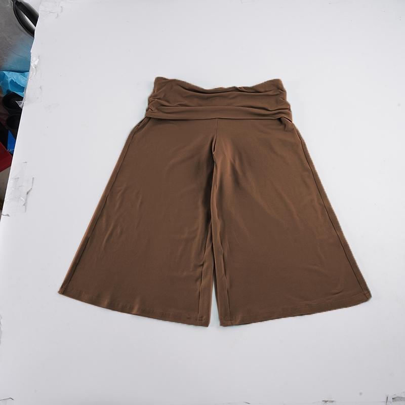 Women's Street Style Casual Solid Color Ruched Mid-Length Shorts, Elastic Waist Capri Pants, Loose-Fitting Below the Knee, Summer New Arrival, Casual Fashionable Shorts, Capris Shorts, Elastic Waistband Shorts