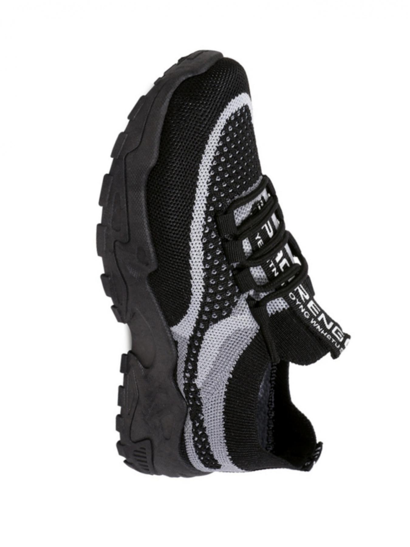 Women's casual sports shoes, breathable, lightweight, comfortable and fit the foot shape, thick sole with strong and strong support, contrasting color design for daily versatility, preferred for daily commuting and casual wear