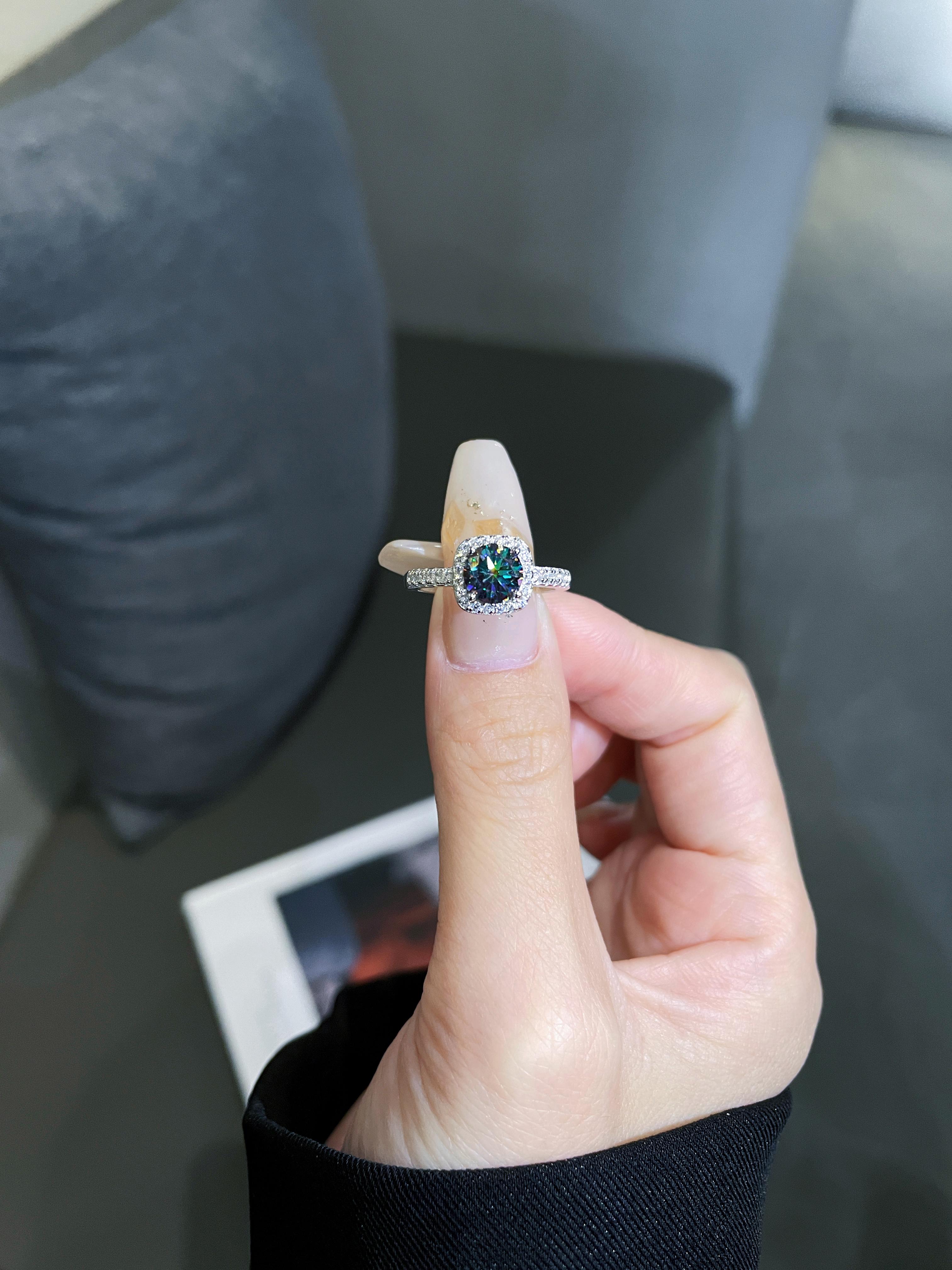 【#74 Peacock Blue】Square Halo 0.5-2ct Peacock Blue Color VVS1 Clarity Coloured Synthetic Moissanite Engagement Rings in 925 Sterling Silver Ideal Gift for Women SpringStatements 【#74 Peacock Blue】Square Halo 0.5-2ct Peacock Blue Color VVS1 Clarity Coloured Synthetic Moissanite Engagement Rings in 925 Sterling Silver Ideal Gift for Women SpringStatements