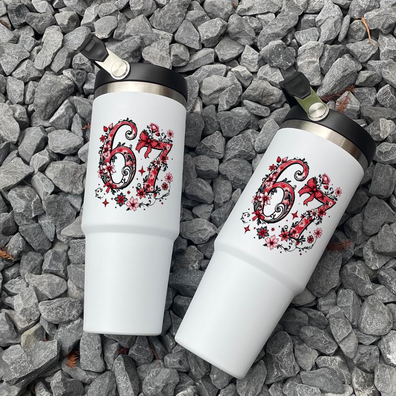 30oz Handheld Insulated Cup with Rose Pattern, Large Capacity Stainless Steel Water Bottle with Straw, Ideal for Sports Outdoor Home Travel Gift