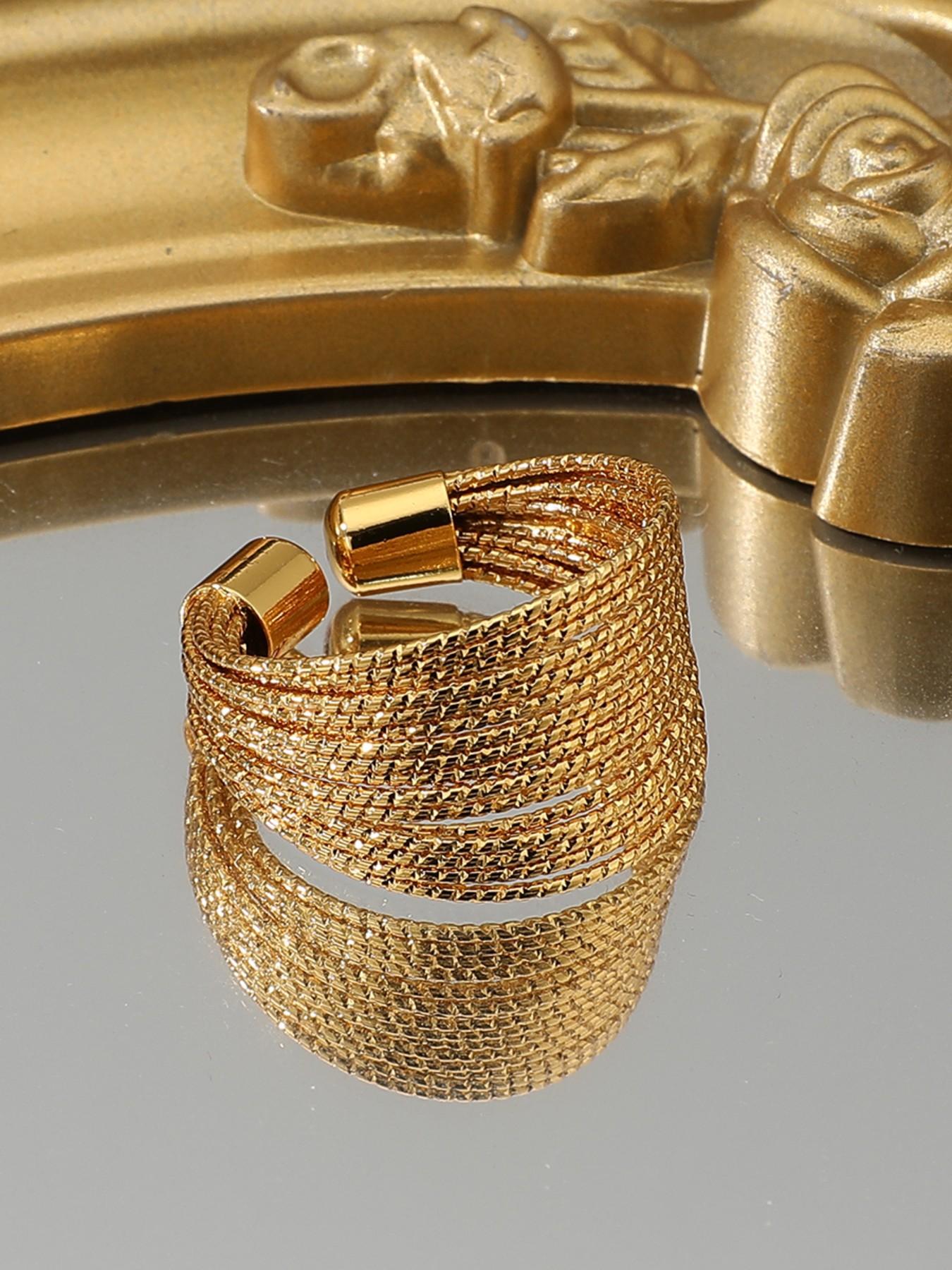 Wide Band Stainless Steel Ring, Elegant Plain Design, Alloy Chain Material, All Seasons Jewelry, No Choking Hazard Warning