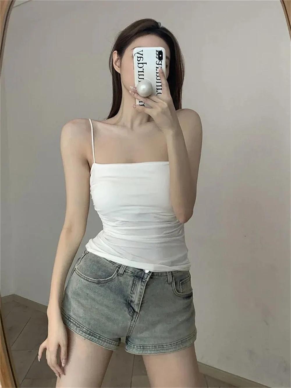 Women's Sexy Corset Crop Top - Thin Strap Ease, Bold Crop Top Look, Short Length, Pleated Detail, Solid Color, Built-In Bra, Soft Support, Sleeveless, Body-Hugging Sun Protective Sports & Outdoor Vest