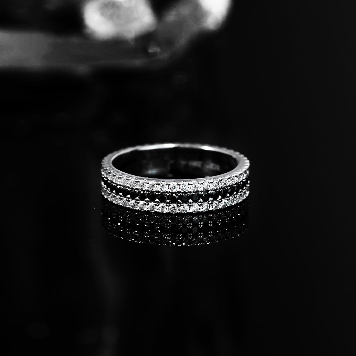 Delzzad Handmade Pave Ring Band Black and White Synthetic Moissanite S925 Christmas Gift Delzzad Handmade Pave Ring Band Black and White Synthetic Moissanite S925 Christmas Gift