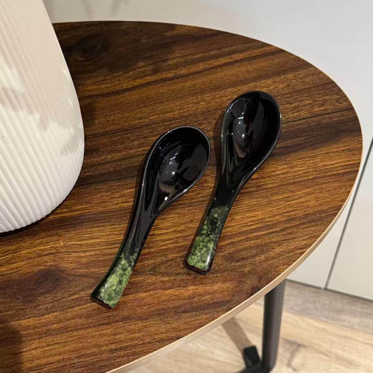 2pcs High-End Crystalline Ceramic Spoons, Vintage Creative Dessert Spoon, Microwave Safe, Dishwasher Safe, Multi-Purpose Tableware