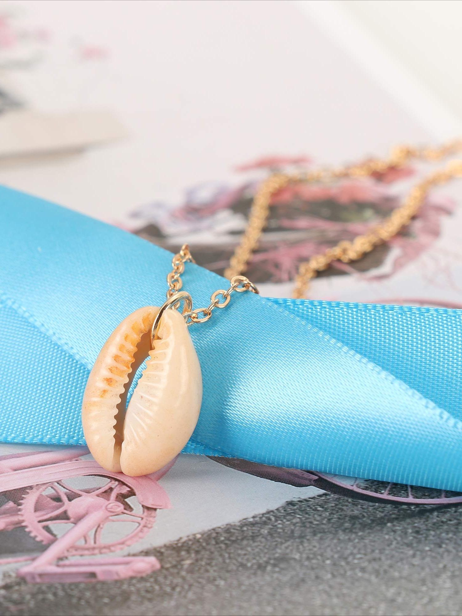 4 Pcs Colorful Vibrant Bohemian Shell Choker Collection for Women Men Natural Cowrie Shell Beach Necklaces Lightweight Layered Design Perfect for Summer Travel Parties Thoughtful Gifts