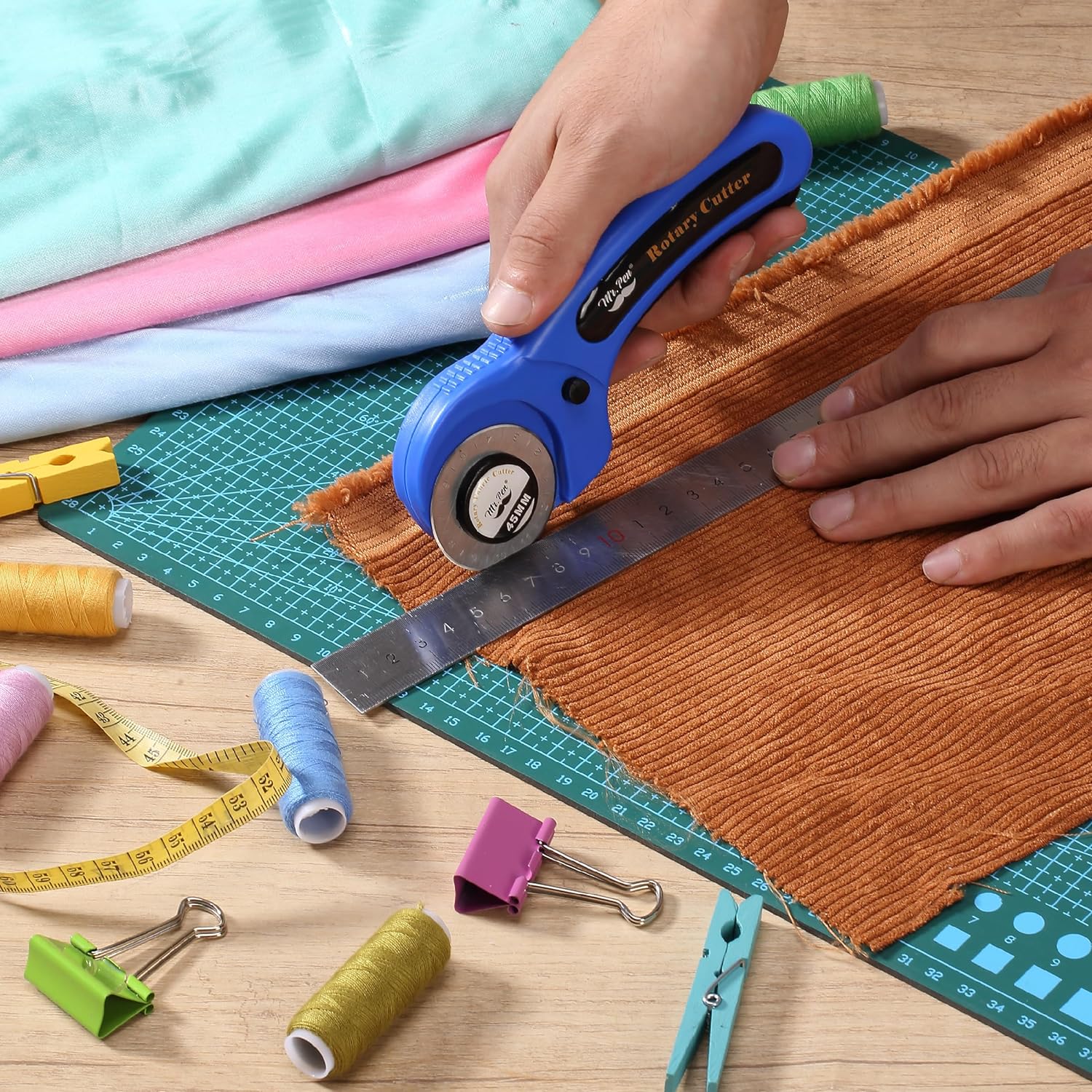 Patchwork Rolling Knife, 45mm Leather Cutting Blade with Replacement Blades, Rubber Ring Cutting Blade Handle Roller