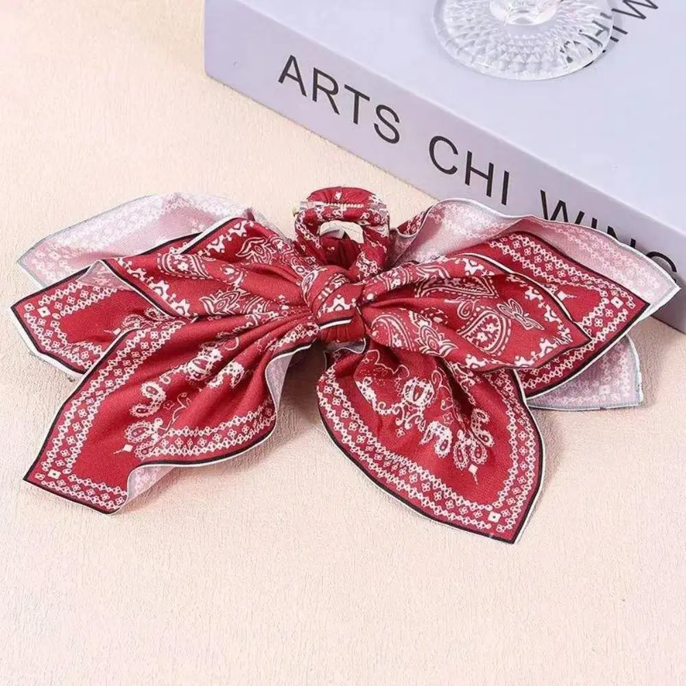 paisley red