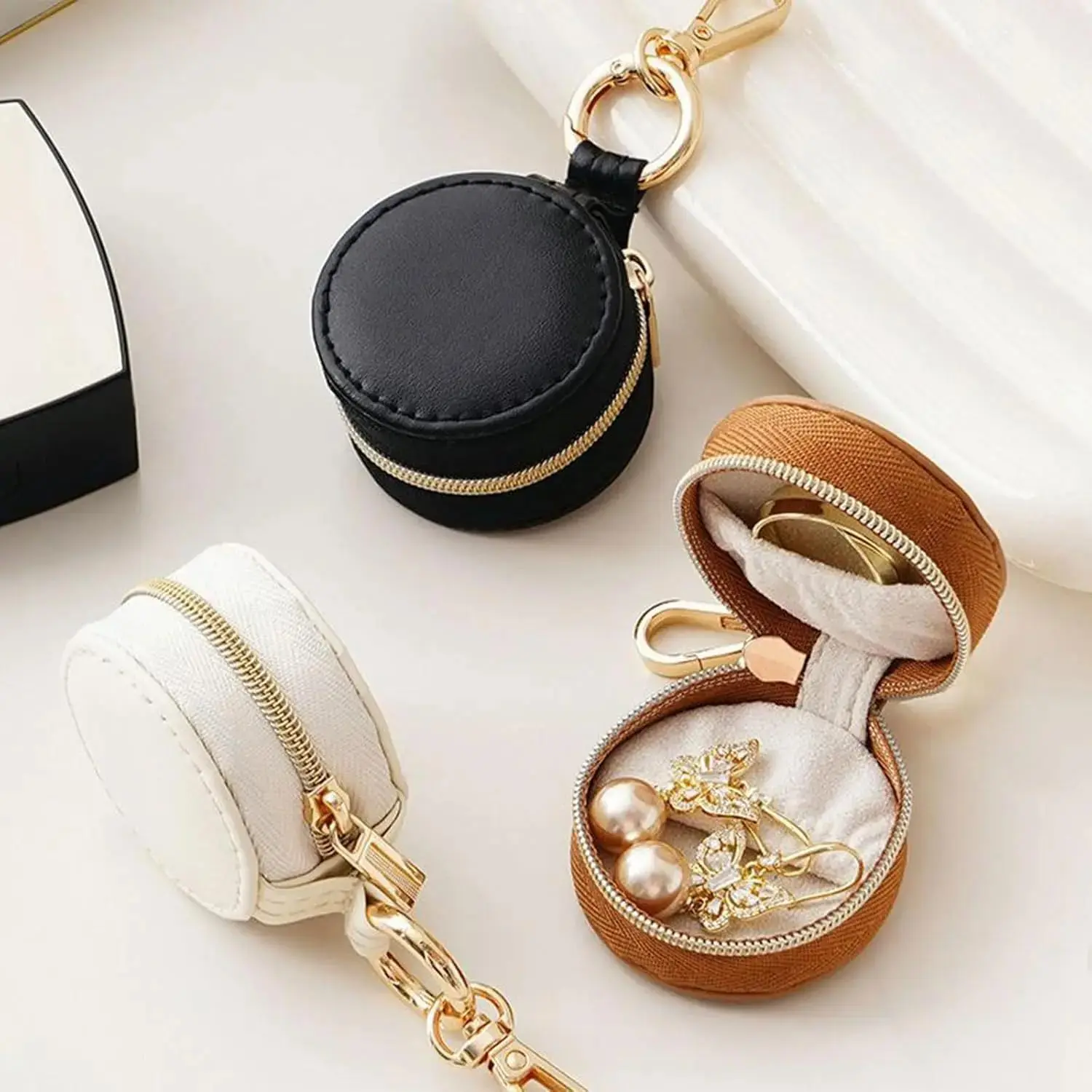 Jewelry Ring Holder Keychain,Portable Travel Sports Ring Keeper Case,Mini Small Versatile Carrying Display Storage Box Keychain