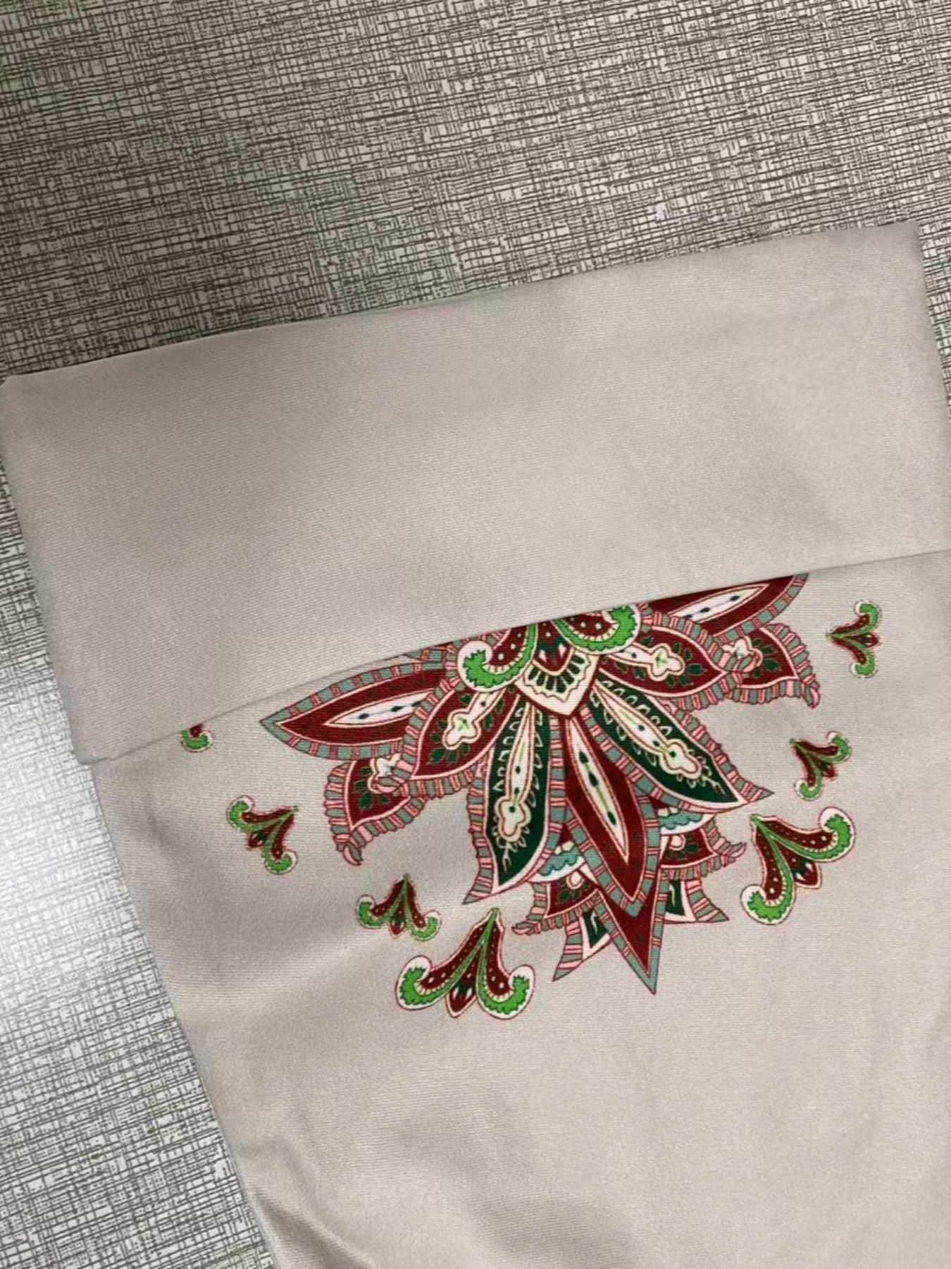 Elegant Boho Muslim Women's Long Robe, All over Print, Loose-Fitting, Round Neck, Flap Sleeves, Long Sleeve, All Seasons