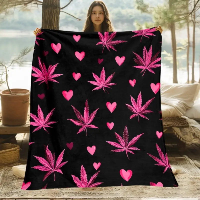 Hearts Pattern HD Printed Flannel Blanket – Soft Warm 280gsm, 3 Sizes Available (30x40/50x60/60x80in), Gift for Family Friends, Perfect for Travel Camping Sofa Bed