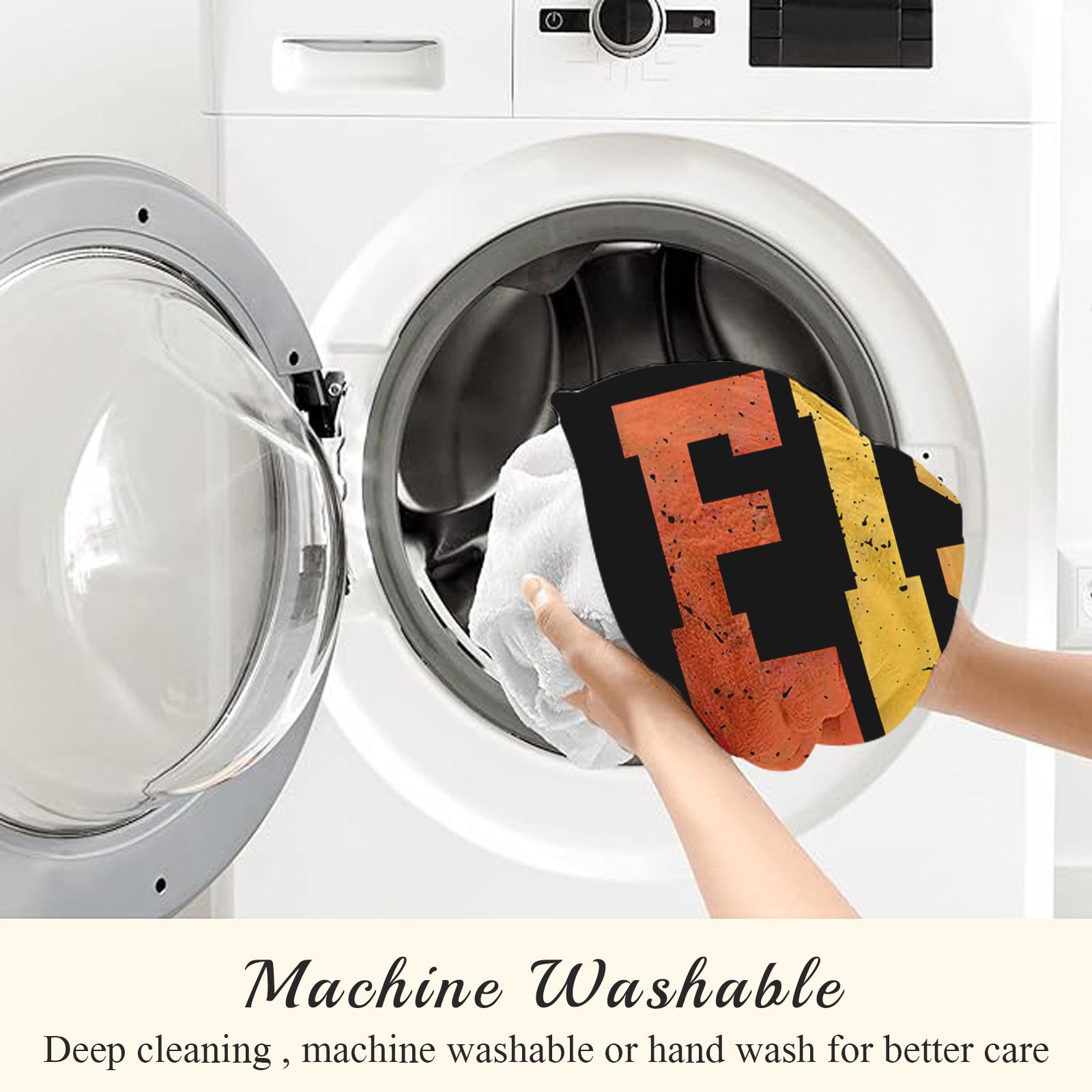 Flannel Fishing Enthusiast Blanket – FISHING MAKES ME HAPPY Design, Oversized Soft Throw for Outdoor Travel & Camping, Tear-Resistant, All-Season Comfort, Perfect Gift for Fishermen