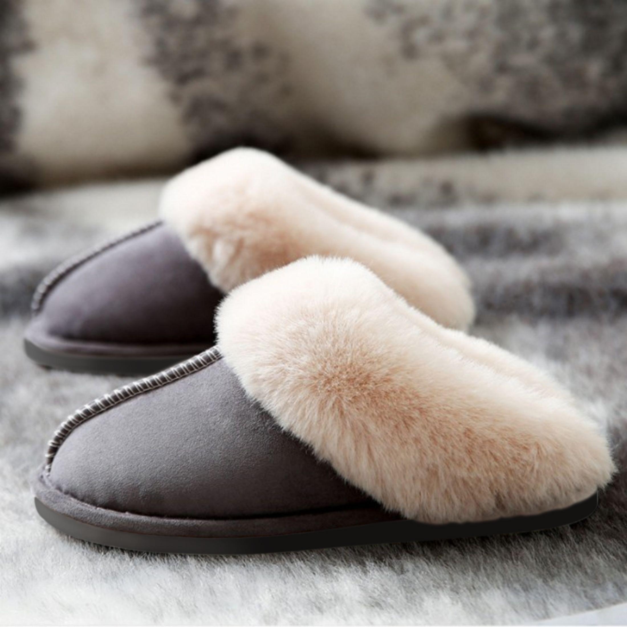 Women's Cozy Plush Fleece-Lined Slip-On Moccasins with Fluffy Detail - Non-Slip Winter Home Slippers with Platform Flat Sole