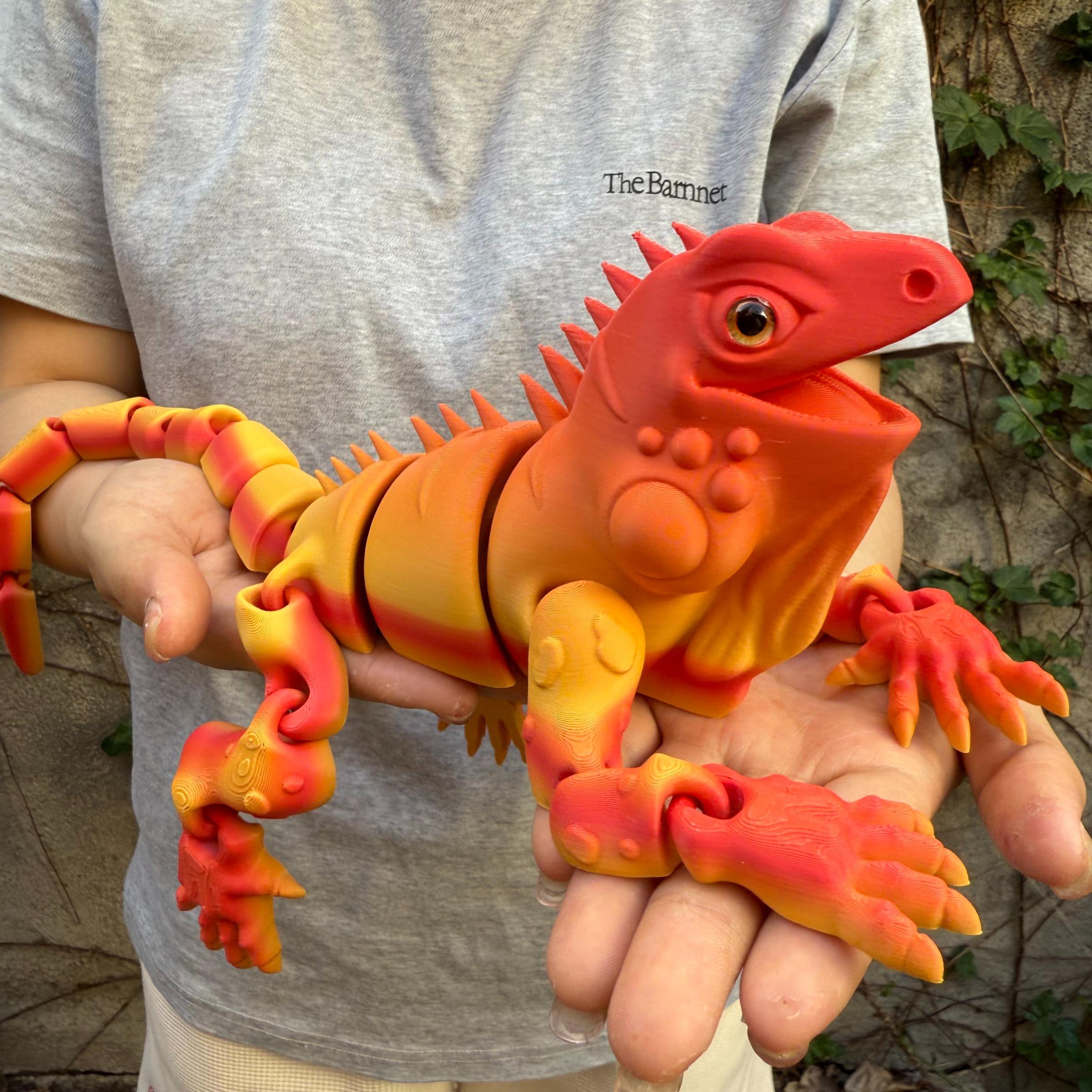 3D Printed Lizard Figurine with Realistic Eyes, Home Decor, Collectible Room Decor, Moving Joints, Perfect Christmas Gift, Party Decoration, Birthday Present #TOP PICKS