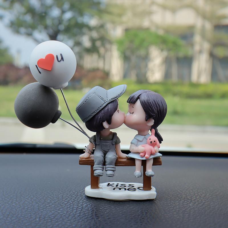 Cute Tree Branch Couple Car Ornament, Center Console Decor with Confession Balloons