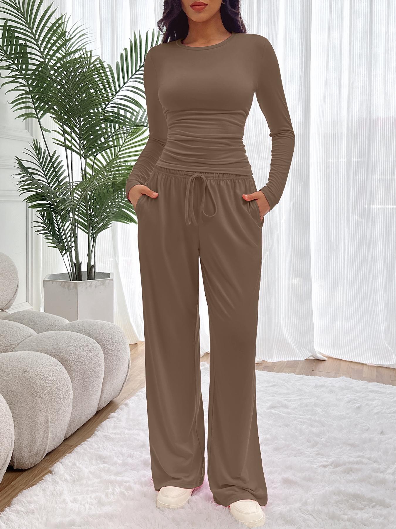 Women's Two-Piece Set, Ruched Tee & Drawstring Pocket Pants, Fitted Design, Organic Textile Material, Ideal for Daily Wear
