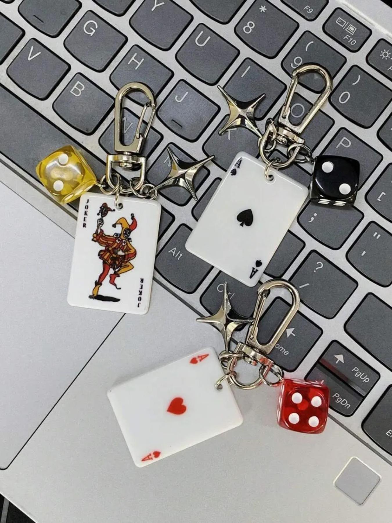Poker Dice Keychain with Star Pendant, Diamond Club Alloy Design, Cute Gothic Style, Perfect for Bags Cars Phones School Accessories, Stylish Keychain, Bag Charm Keychain