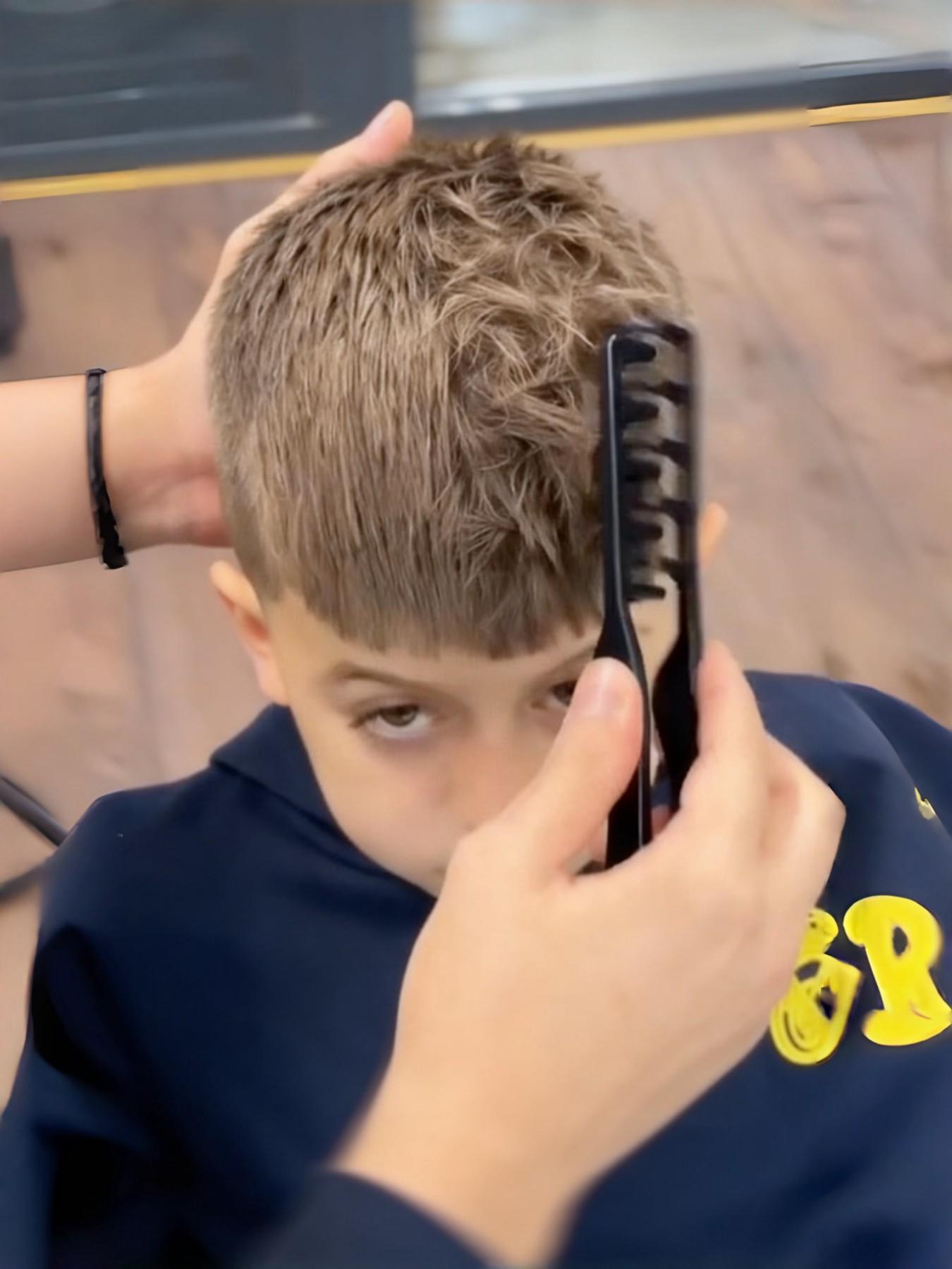 Unisex Textured Root Volumizing Comb, Magic Volumizer Hair Brush, Easy Root Texture Styling Tool, Professional Volumizing Comb, Essential for Voluminous Hairstyles