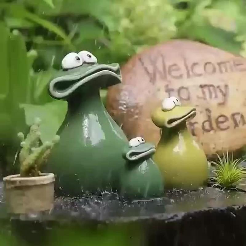 3-Piece Big Mouth Frog Family Set, Whimsical Resin Garden Statues, Charming Accent for Porch, Patio, Indoor Shelves, Animal Lovers Gift