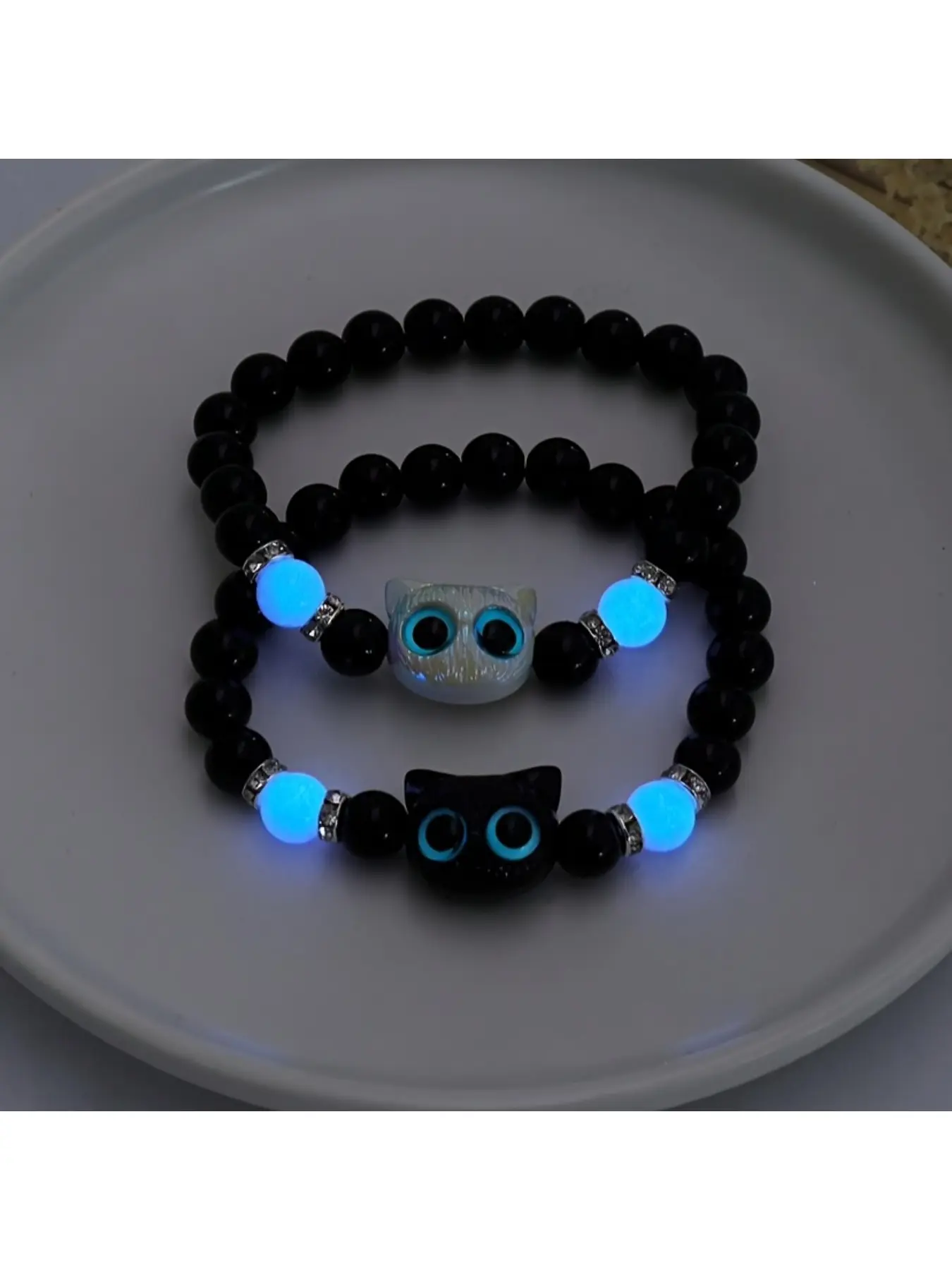 2pcs Luminous Cat Bracelet Set - Elastic Stretch Matching Beaded Jewelry for Couples, Besties & Sisters. Black & White Glow-in-the-Dark Animal Wristband for Halloween, Party & Daily Wear. Perfect Holiday Gift for Cat Lovers, Teens & Friends.