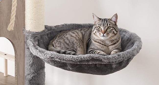 HOOBRO Cat Tree with Litter Box Enclosure, 31.5" L x 17.7" W x 57" H, Cat Tower with Hidden Litter Box, Cat Furniture for Indoor Cats, Cat Condos, Scratching Posts, Hammocks, Greige