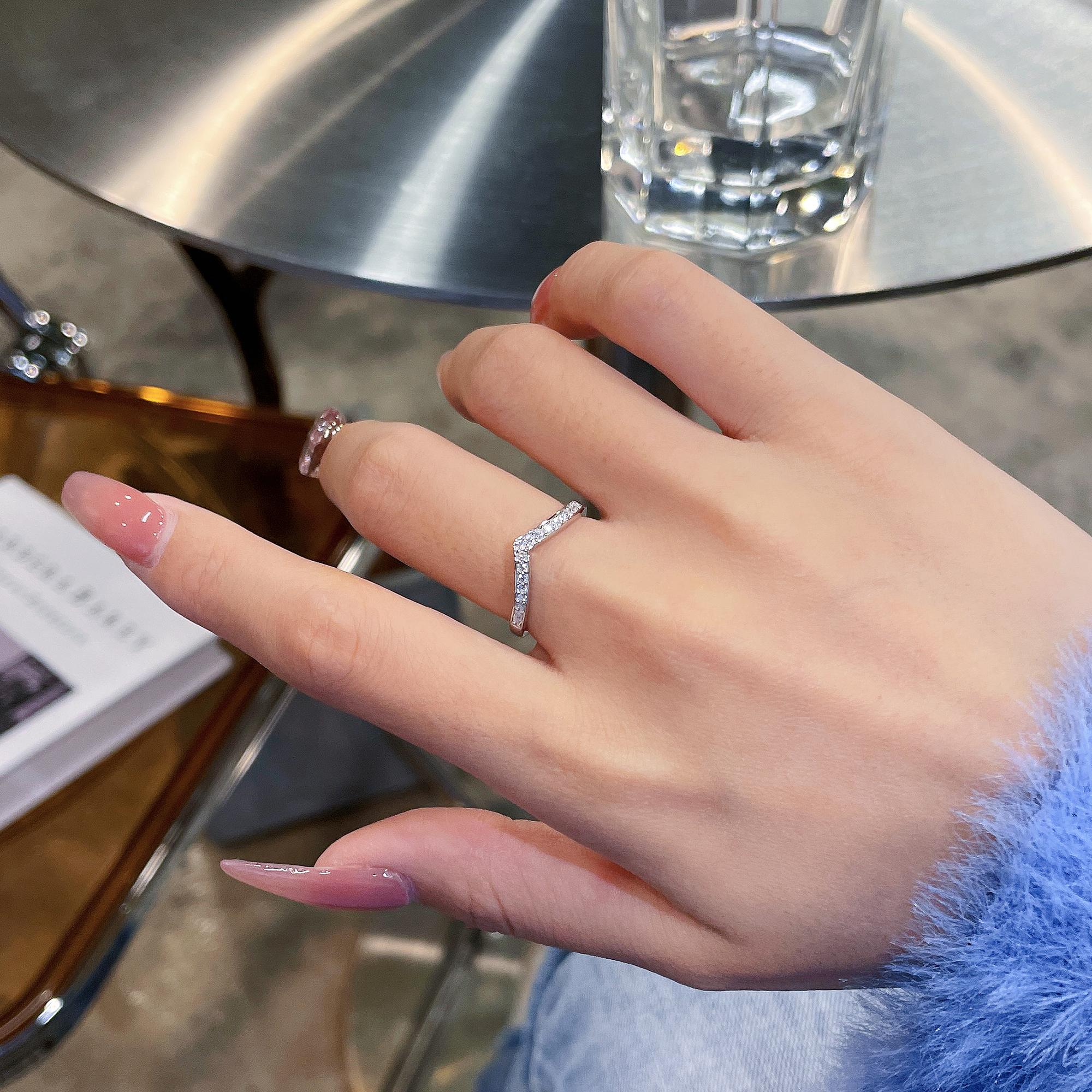 【#60 Great for Matching! 】 Synthetic Moissanite Wedding V Band Rings for Women D Color VVS1 in 925 Sterling Silver Half Eternity Stackable Engagement Ring Anniversary Band Size 4.5-10