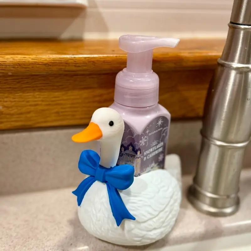 Goose with Bow Soap Holder for Bath and Body Works Foaming Hand Soap, 3D Printed Design, Unique Bathroom Accessory, Durable Material