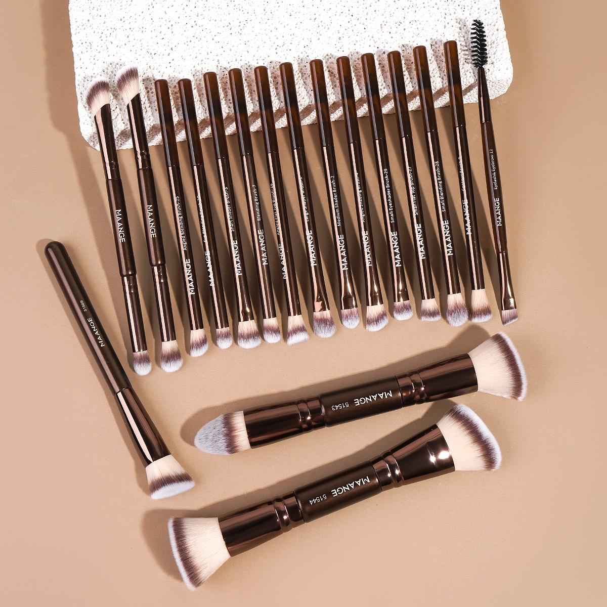 MAANGE 18pcs Professional Makeup Brushes Set, Brush Makeup Kit, Foundation Brush Contour Brush Concealer Brush Tapered Brush Nose Contour Brush Eyeshadow Brush Smudge Brush Detail Brush Eyebrow Brush Eyeliner Brush, Perfect Gift for Beauty Enthusiasts