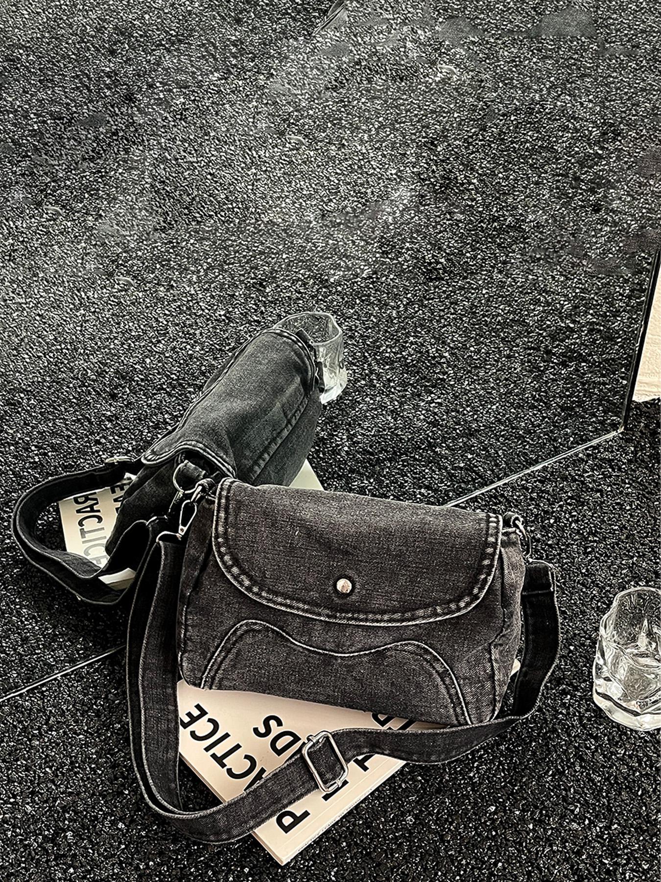 1pc Solid Black Washed Denim Saddle Crossbody Bag, Snap Button Flap Cover Adjustable Wide Shoulder Strap Retro Casual Shoulder Bag For OOTD Shooting, City Shopping, Cafe Hangouts, Weekend Trips, For Y2K Street‑style Fashion Women