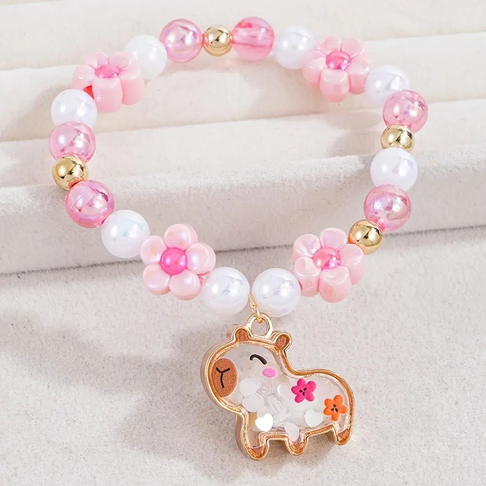 1pc Qpeach Capybara Bracelet with Shaking Sequin Pendant & Flower Beads - Elastic Stretch Wristband Suitable for Girls, Birthday Gifts, Music Festival Accessories, Capybara-Themed Jewelry for Daughter, Granddaughter