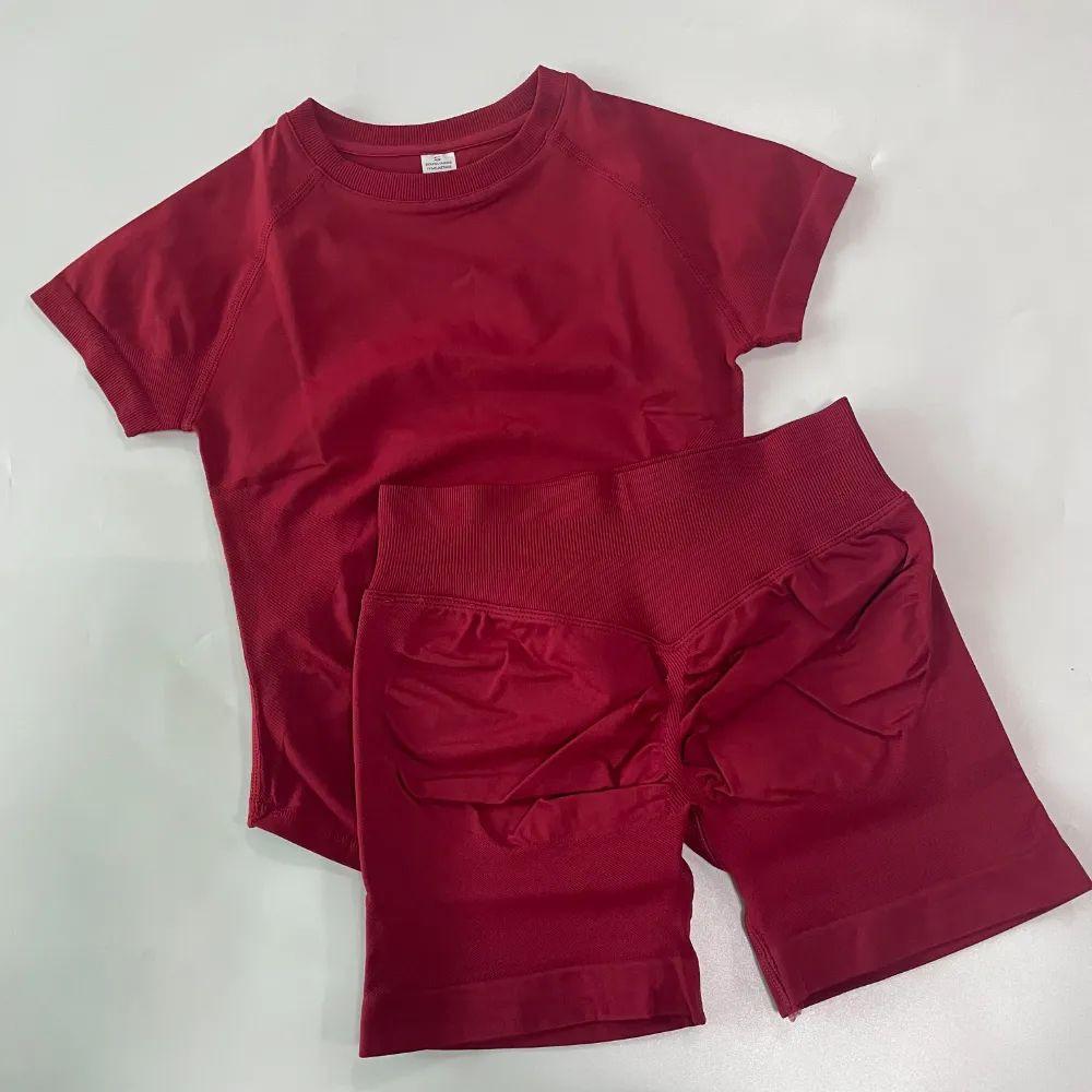 Dfyne Cross-Waist Hip-Lifting Shorts + Short-Sleeve Sports Set |   Seamless Knit Breathable Quick-Drying |   Fitness & Yoga Two-Piece Set