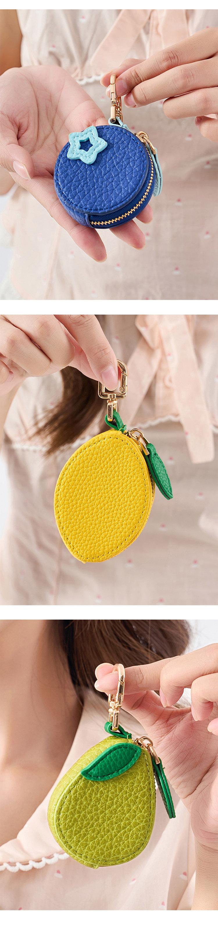 Fruit shaped pendant coin purse, fruit shaped keypendant, fruit pattern, cute keychain mini pocket wallet, Cute Soft Keychains, perfect gift for women，Christmas Gift, Valentine's Day Gift, Ideal Gift