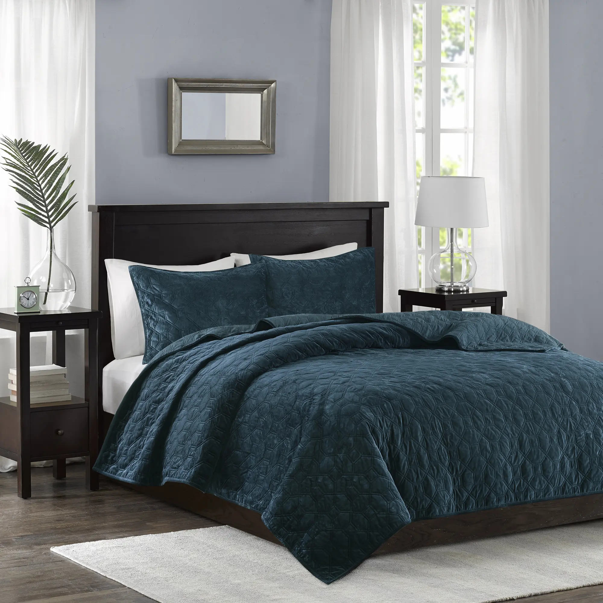 ARCH 3 Piece Velvet Quilt Set Soft Plush Bedding Coverlet with Shams, All Season Lightweight Quilted Bedspread for Bedroom Guest Room, Full/Queen and King/Cal King Size Options, Multiple Color Choices Available, Home Furniture and Household Product