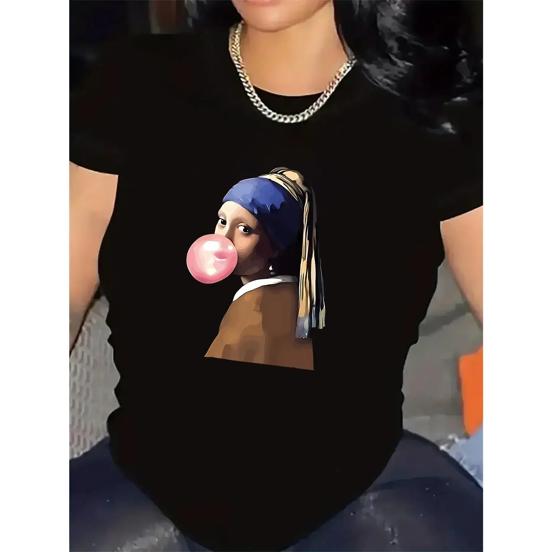 Short Sleeve T-Shirt with Blowing Bubble Gum Print, Polyester Fabric, Lightweight and Durable, Perfect for Casual Wear at Home or Restaurant, Comfortable Fit for Everyday Use