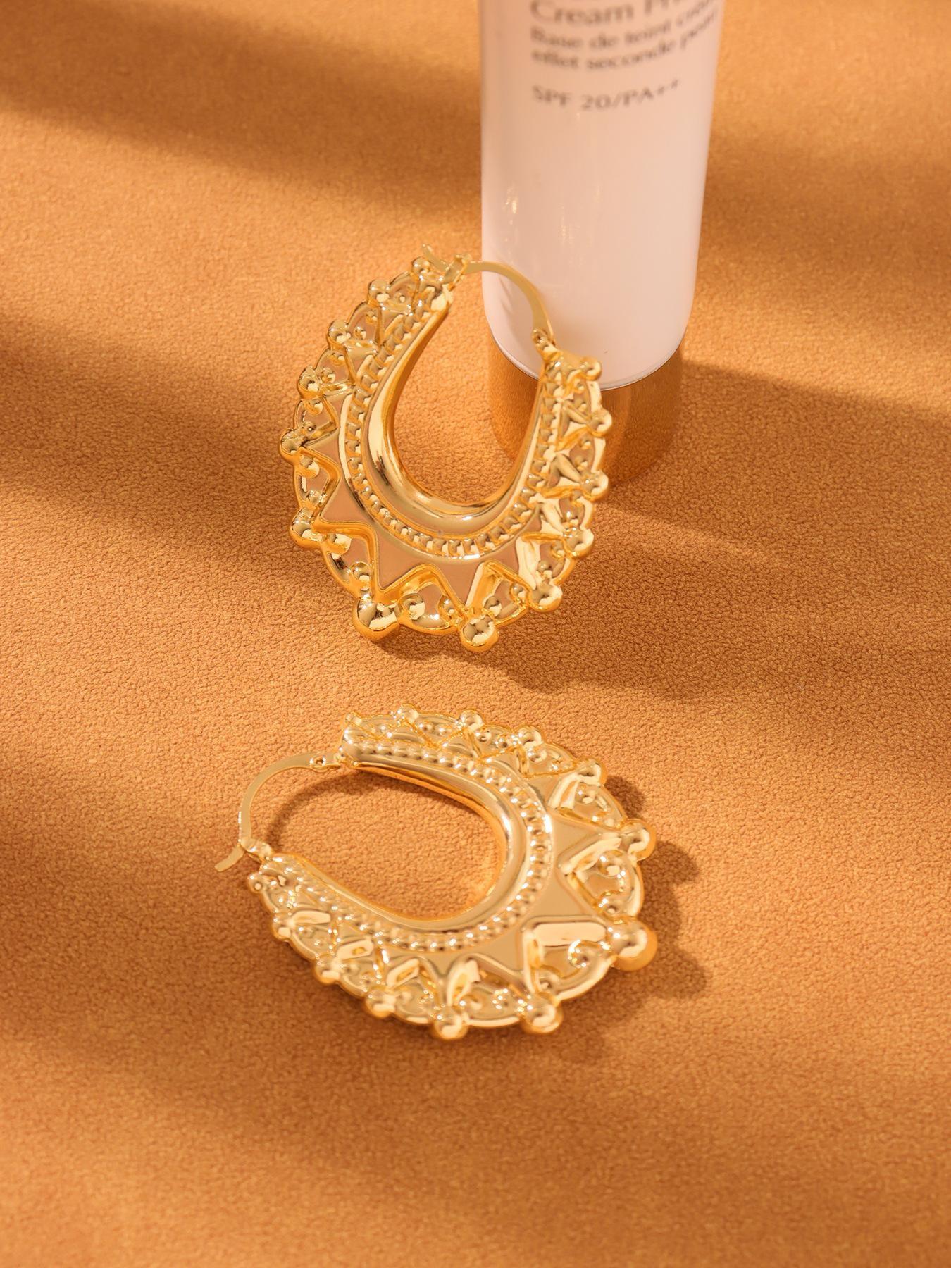 Women's 50mm Vintage Carved Creole Bohemian Earrings, Elegant Large Oval Design, Perfect Gift for Mom Wife Girlfriend, Fashion Jewelry Accessories