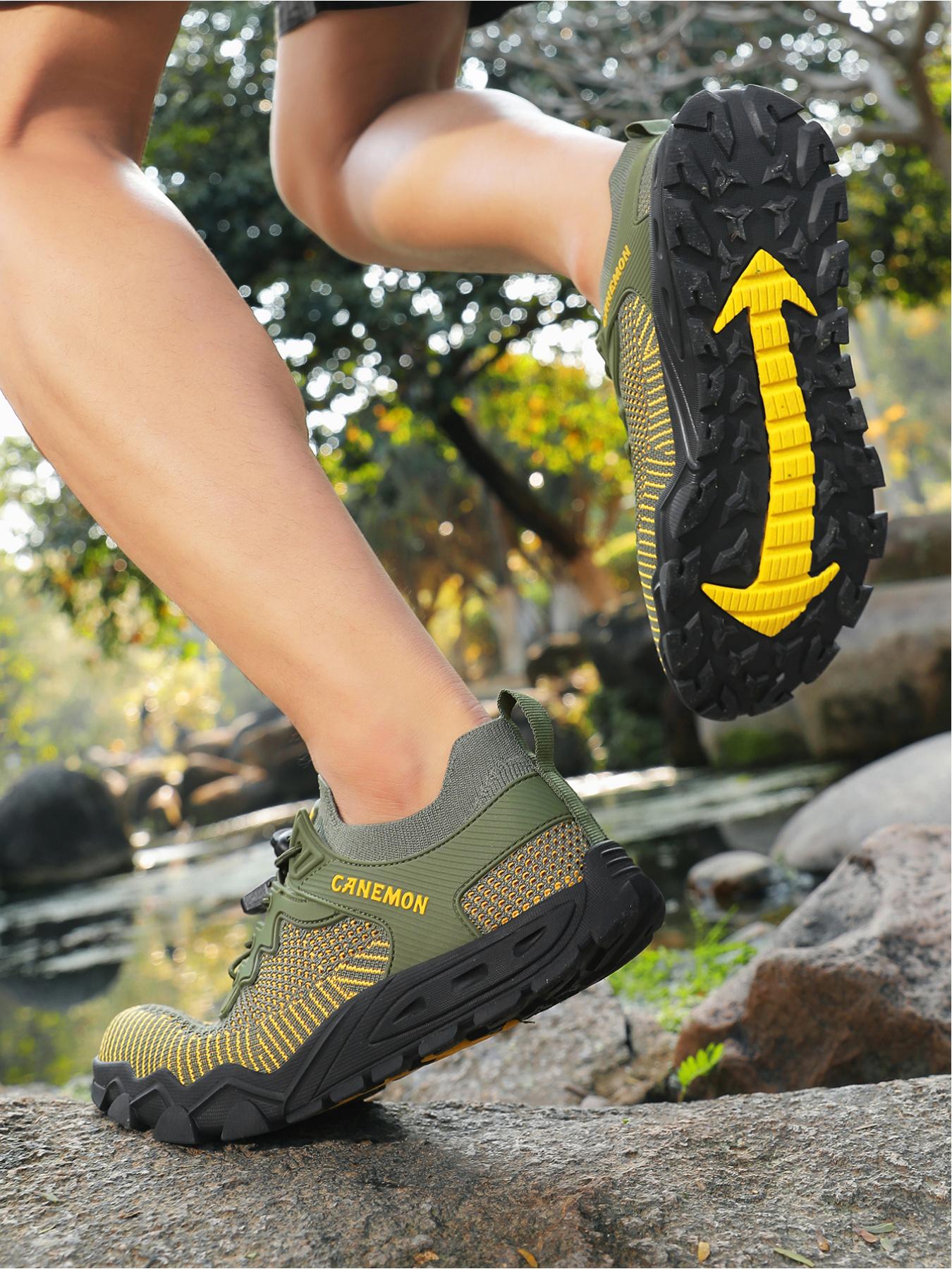 Men's casual sports outdoor shoes, with a breathable, soft, and comfortable upper that wraps around, and a multi-directional tooth pattern on the sole for strong grip. Suitable for hiking, exploring streams, fishing, cycling, and multiple scenarios
