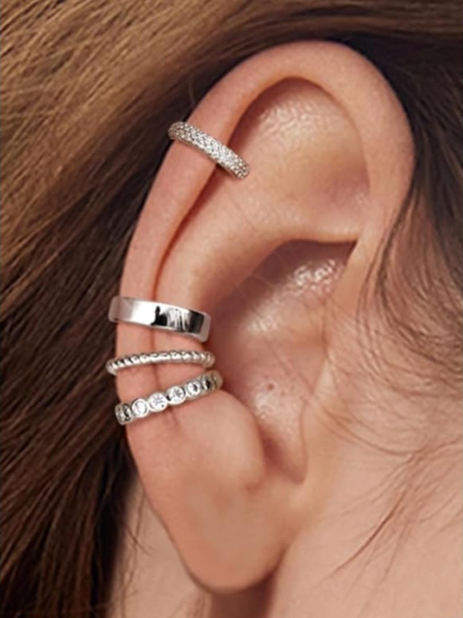 4 Pcs Minimalist Golden Silvery Non Pierced Ear Cuff Set for Women Men Adjustable Clip on Cartilage Earrings Lightweight Design Classic Simple Appearance Delicate Fake Ear Accessories for Daily Holiday Festival Party Exquisite Jewelry for Non Pierced Ears