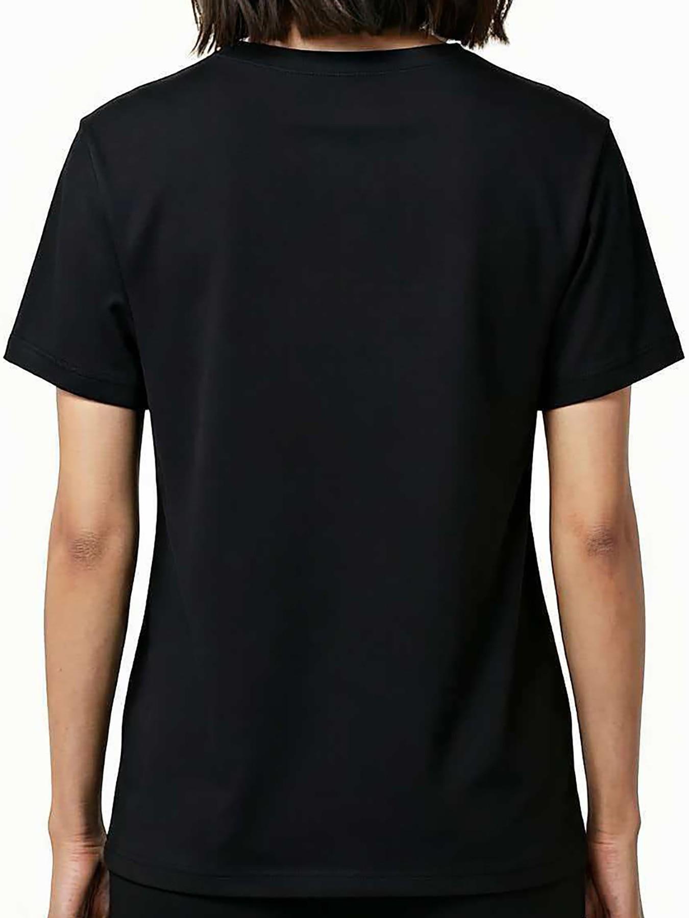 Never Too Old to Need My Mum T-Shirt, Cute Mom Saying Graphic Tee, Women's Casual Slim-Fitting Mother's Day Gift Top