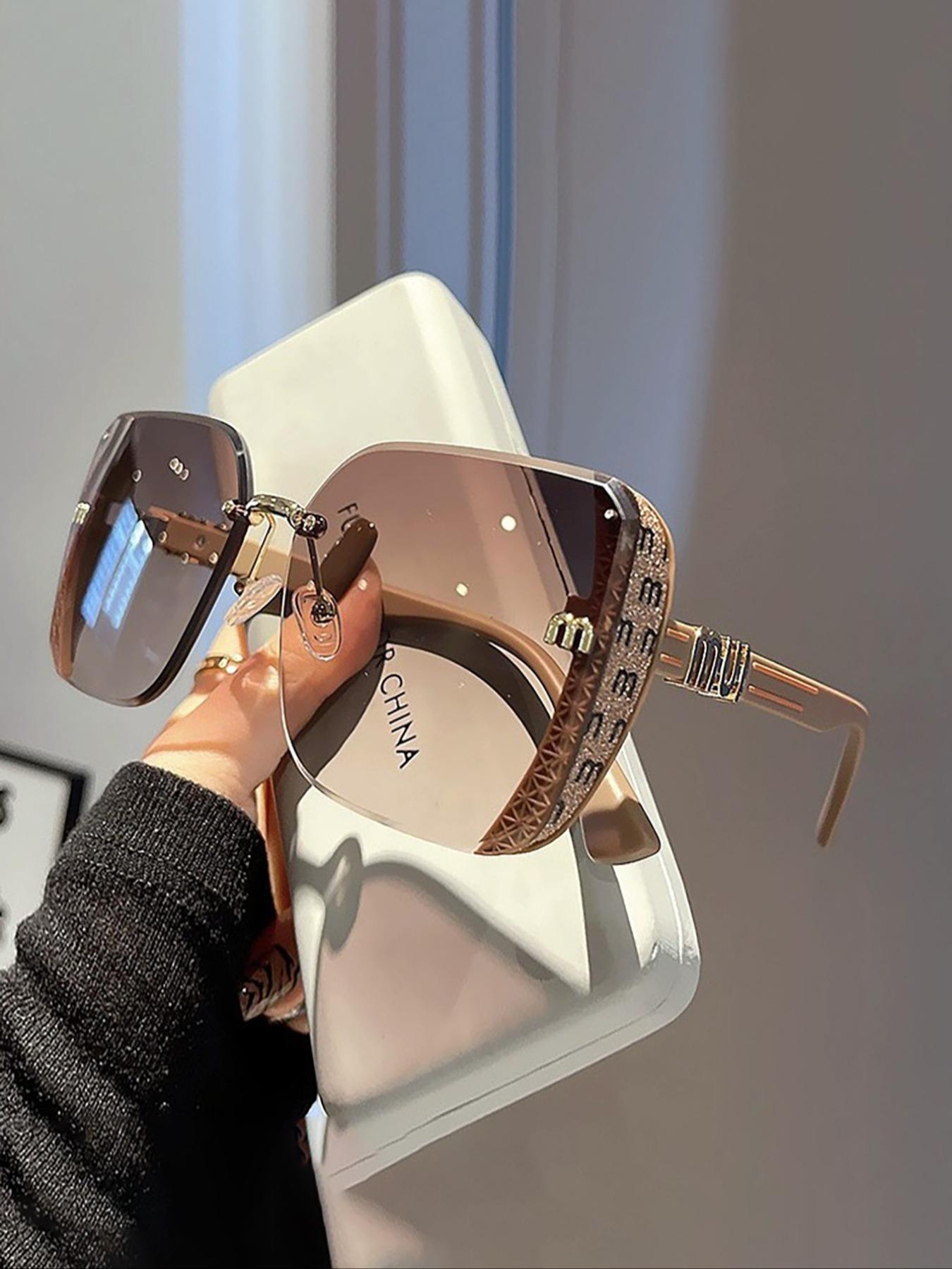 2026 Unisex Large-Frame Fashion Glasses, Trendy Square Sunglasses, Trendy Beach Eyewear, Retro Design for Daily Wear, Photography, Travel, Beach, All Seasons