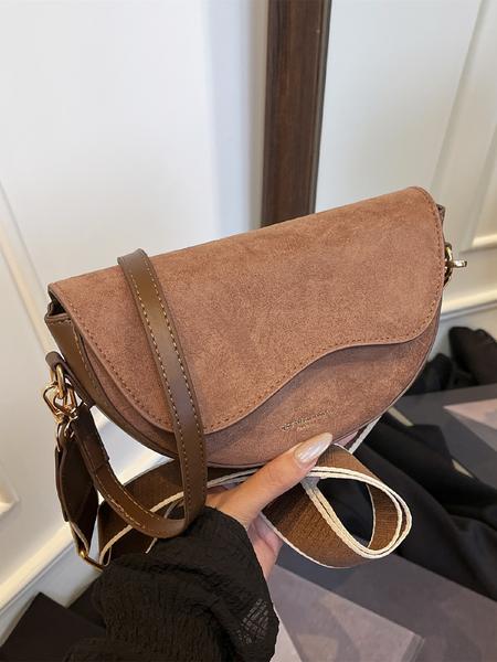Christmas Gift,25 fall&winter ,Women's Fashionable Saddle Bag, Casual Versatile Crossbody Bag with Wide Shoulder Strap, Trendy All-match Commuter Bag for Daily Used