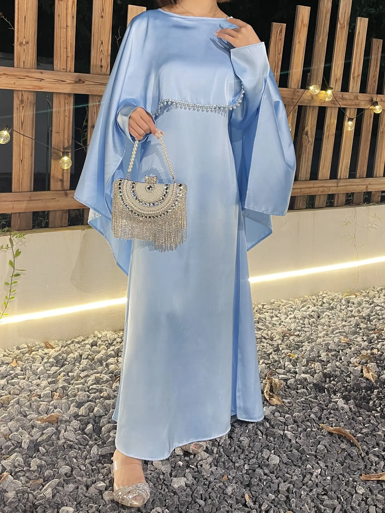 Pearl Pendant Muslim Abaya Modest Long Dress, Elegant Islamic Clothing, Perfect for Parties, Weddings, Holidays, Elegant and Comfortable Design, Ideal for Special Occasions