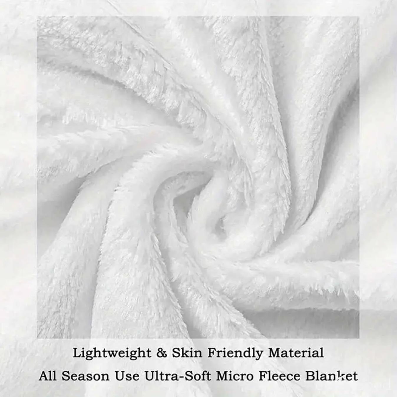 Cute Capybara Foodie Snack Print Flannel Blanket Ultra Soft Cozy Throw for Sofa Bed Travel Camping Home Decor Gift for Birthday & Housewarming